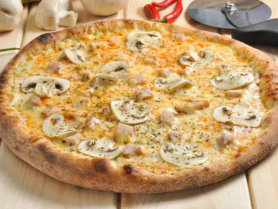 Pizza de Cogumelos do Petisco